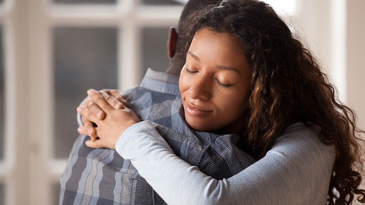 two people hugging