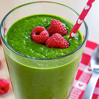green smoothie with raspberries
